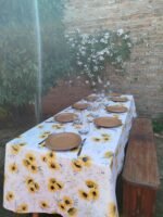 Mantel Ecocuero Girasoles y Margaritas 1,34m x 2,50m