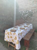 Mantel Ecocuero Girasoles y Margaritas 1,34m x 2,50m - Imagen 4