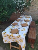 Mantel Ecocuero Girasoles y Margaritas 1,34m x 2,50m - Imagen 3