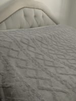 Frazada King Jackard con Corderito Gris Perla 3,00m x 2,40m - Imagen 4