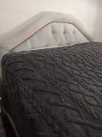 Frazada Twin Jackard con Corderito Gris Medio 1,80m x 2,40m - Imagen 3